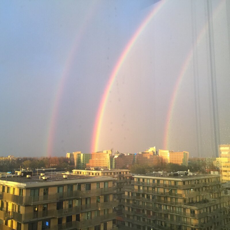 Как выглядит  комбо вокруг нас