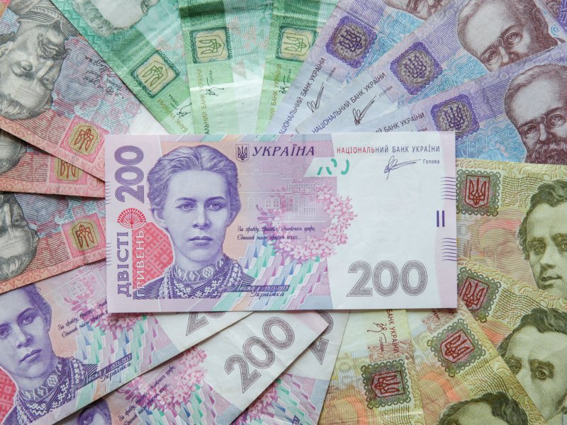 Откуда появилось название валют разных стран