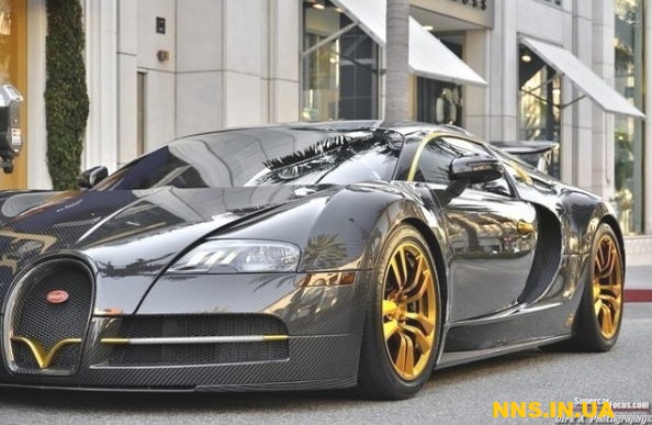 Bugatti Veyron - король скорости, цены и амбиций